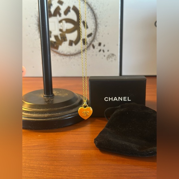 CHANEL Orange Gold Heart Zipper Pull Charm  Necklace - Picture 4 of 7